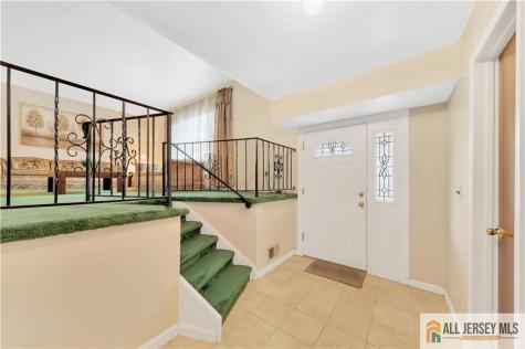 6 Sherry Court Edison NJ 08820
