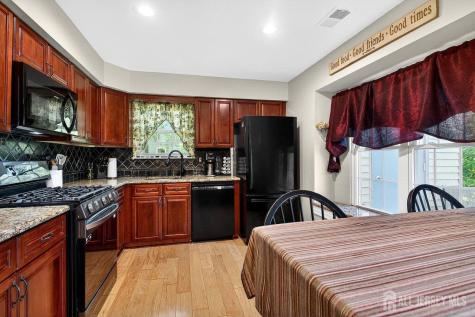 45 Winchester Court Matawan NJ 07747