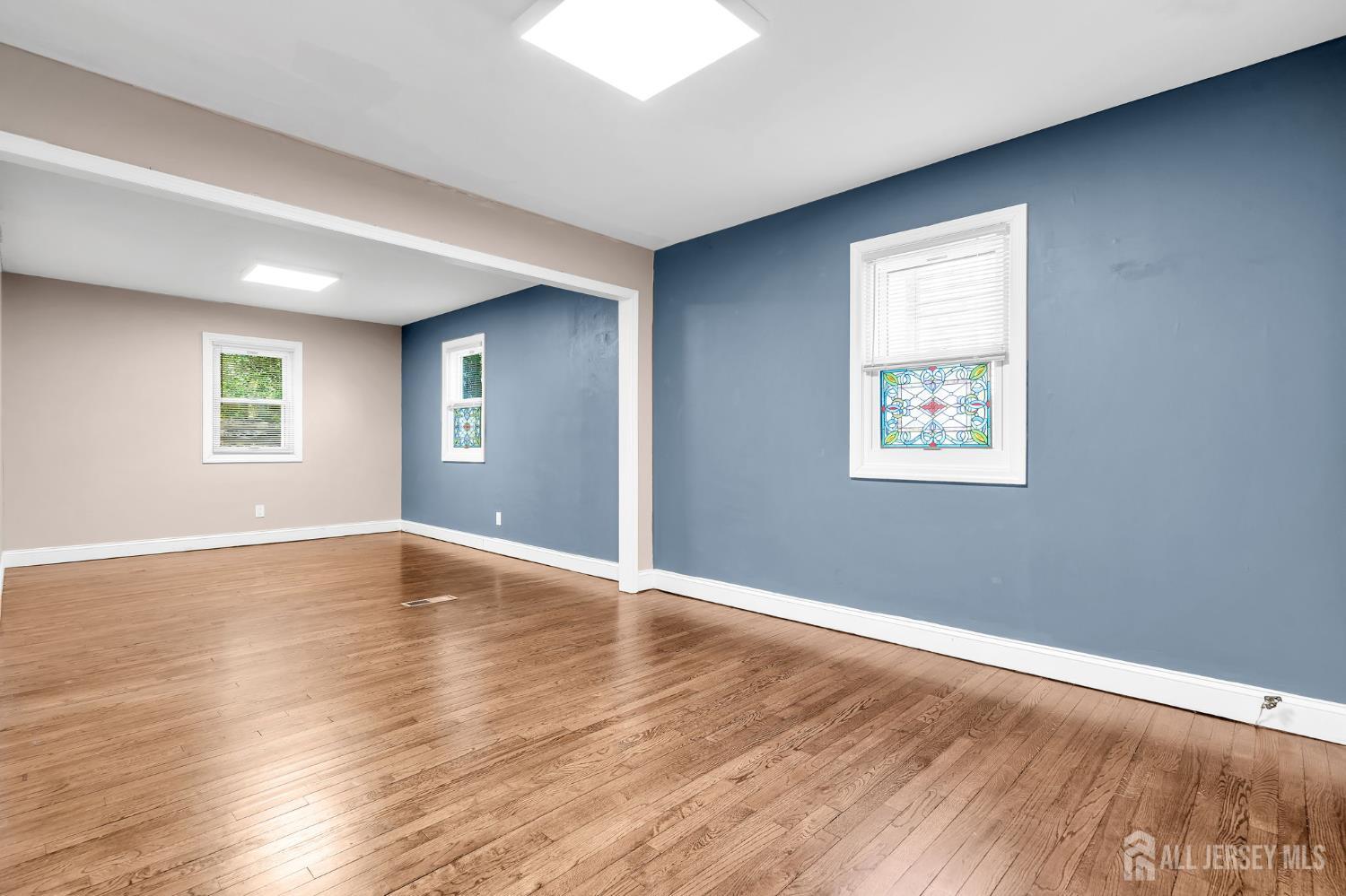32 Bruning Lane Spotswood NJ 08884