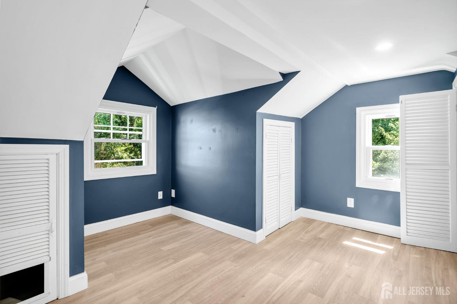 32 Bruning Lane Spotswood NJ 08884