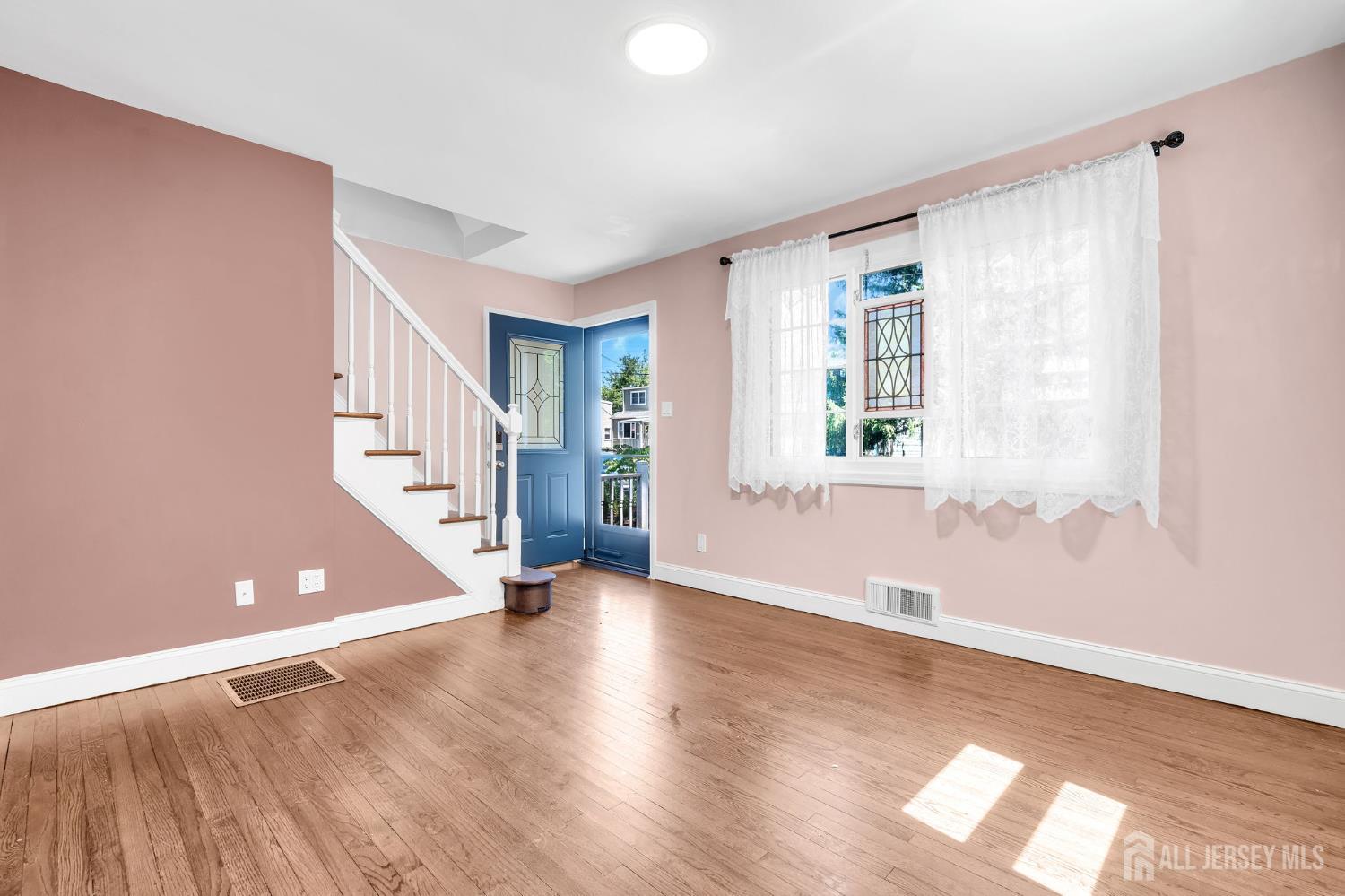32 Bruning Lane Spotswood NJ 08884