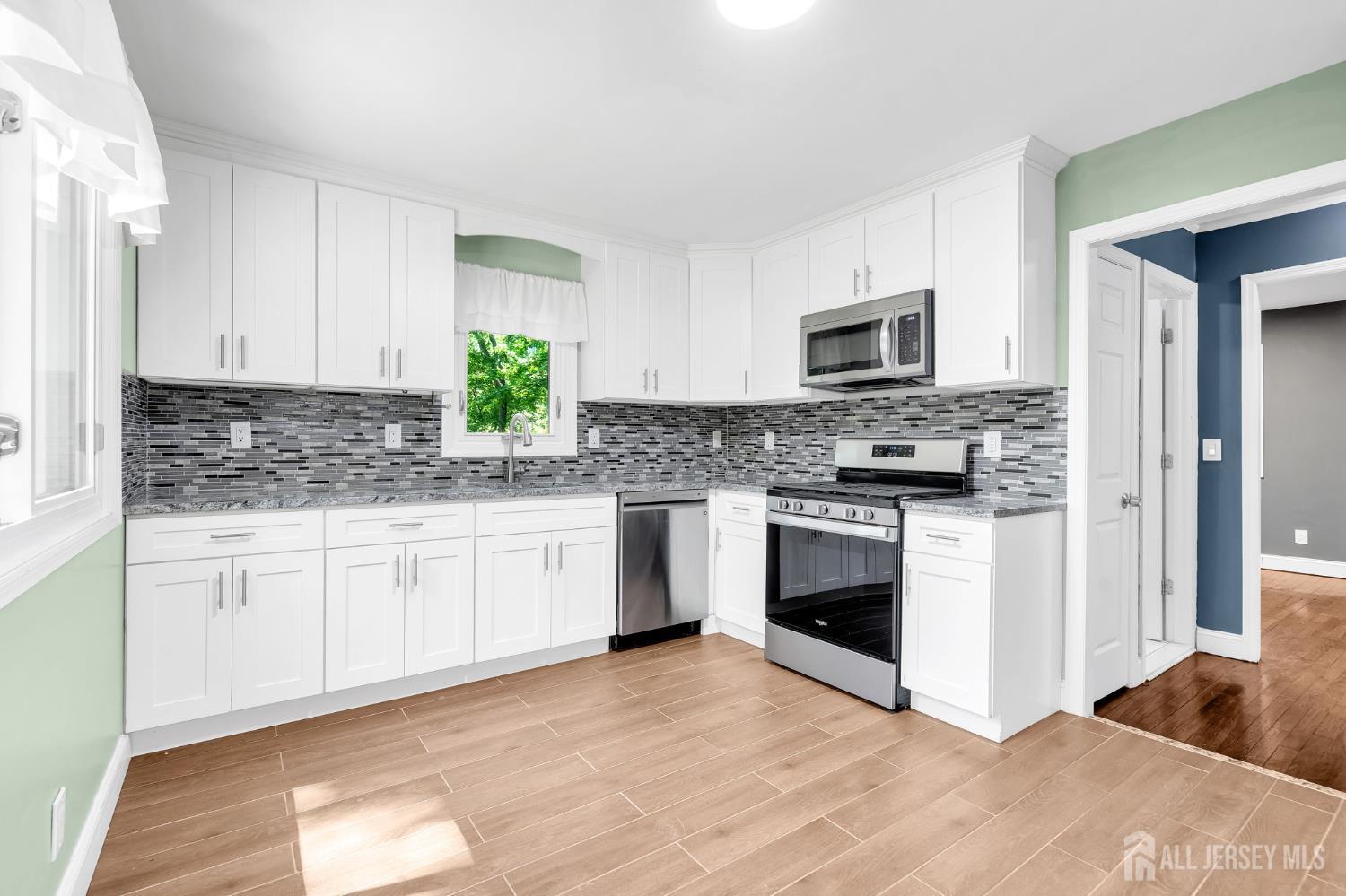 32 Bruning Lane Spotswood NJ 08884