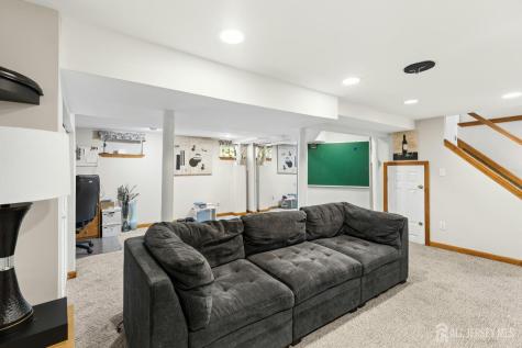 540 Butler Street Avenel NJ 07001