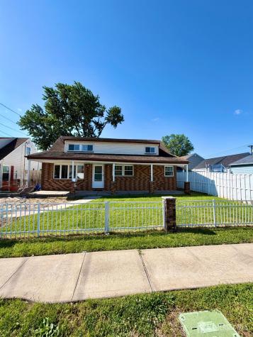 17 Birch Street Carteret NJ 07008