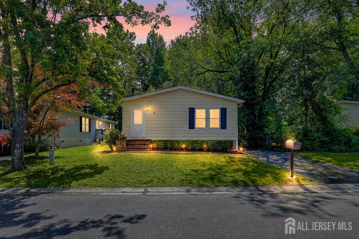 2 Cedar Court Manalapan NJ 07726