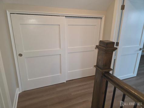 21 Market Street Edison NJ 08817