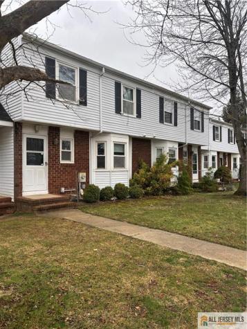 12 Tiger Lilly Court Sayreville NJ 08872