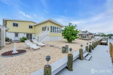 87 Ronald Avenue S Bayville NJ 08753