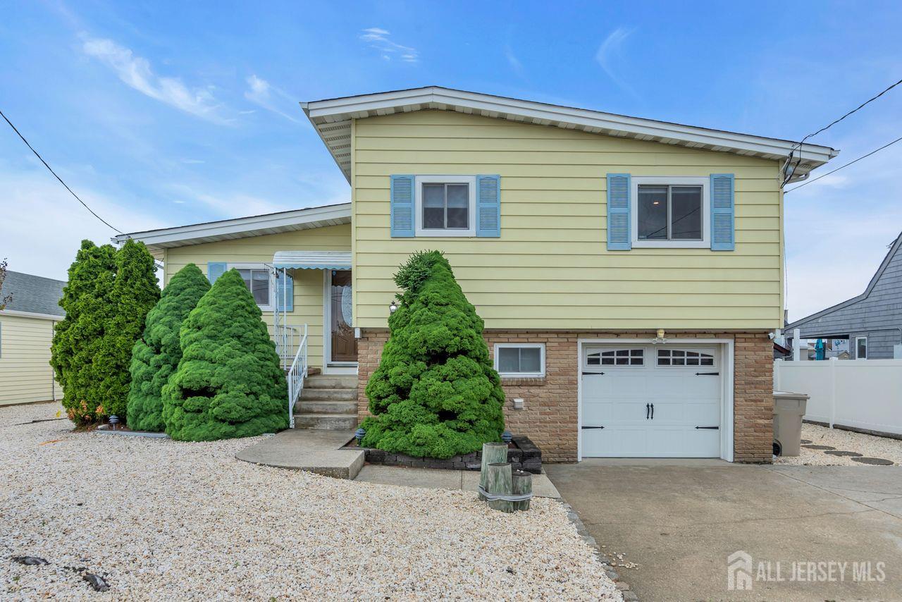 87 Ronald Avenue S Bayville NJ 08753