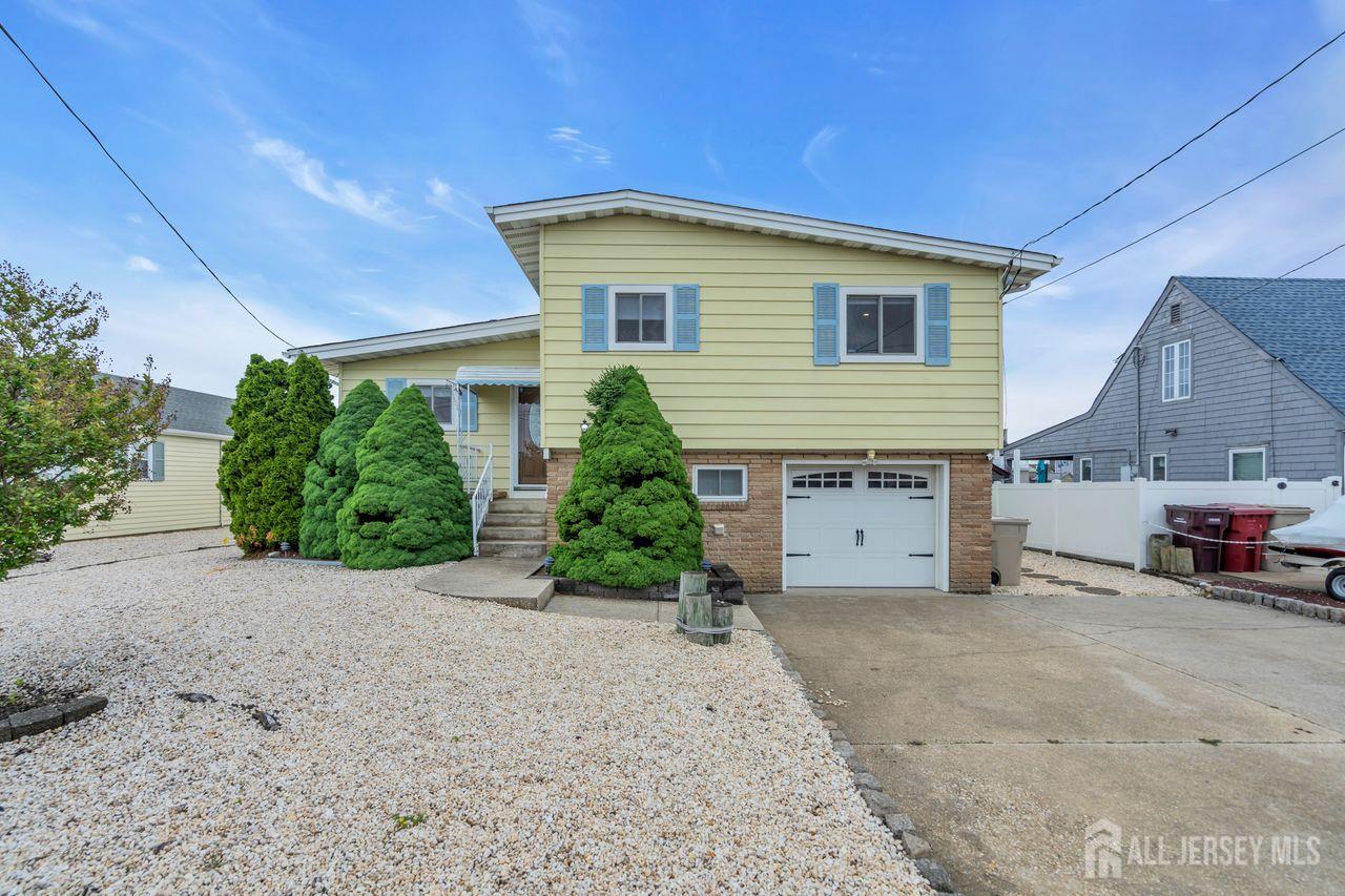 87 Ronald Avenue S Bayville NJ 08753