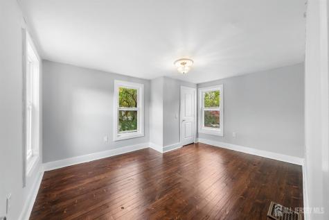 66 Leigh Street Clinton Town NJ 08809