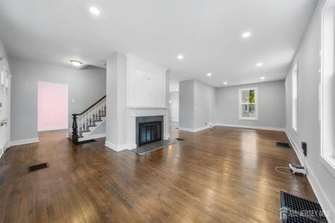 66 Leigh Street Clinton Town NJ 08809