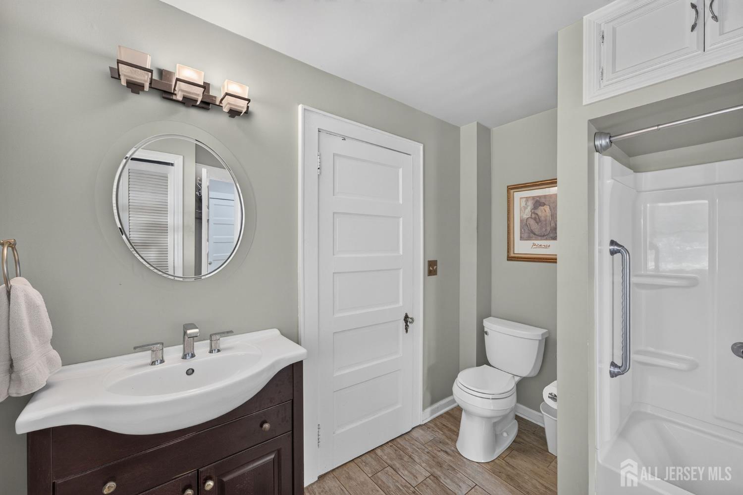 325 Dorn Avenue Middlesex NJ 08846