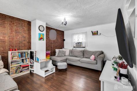 376 Wilmont Street South Amboy NJ 08879