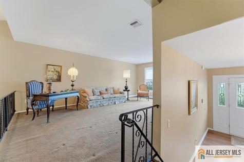 46 Lynnwood Road Edison NJ 08820