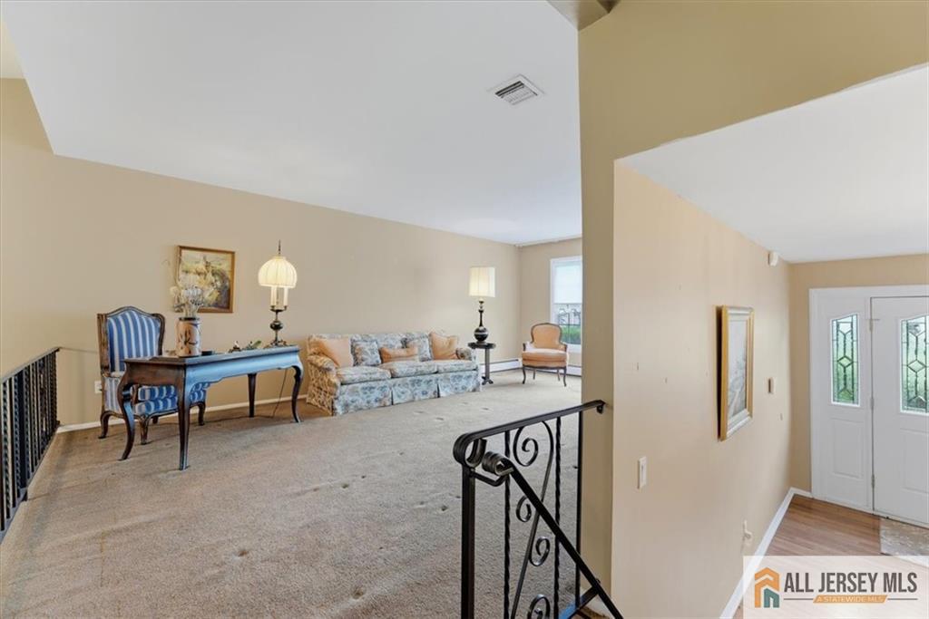 46 Lynnwood Road Edison NJ 08820