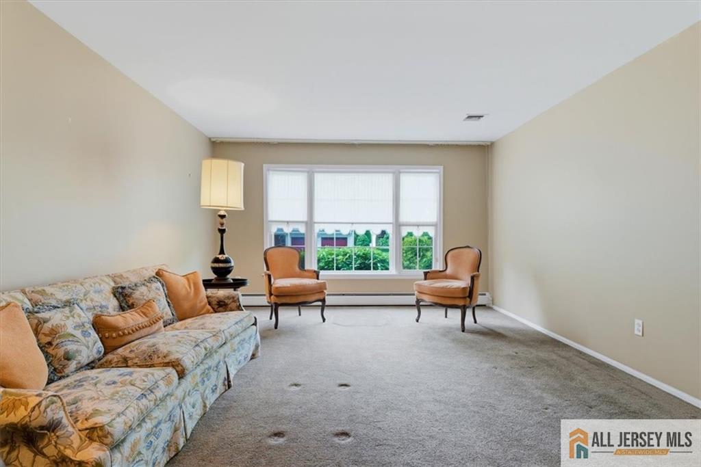 46 Lynnwood Road Edison NJ 08820