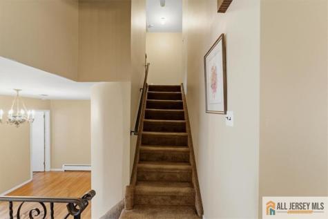 46 Lynnwood Road Edison NJ 08820