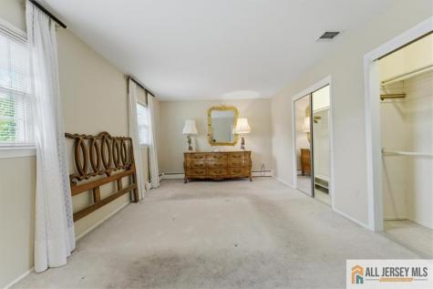46 Lynnwood Road Edison NJ 08820