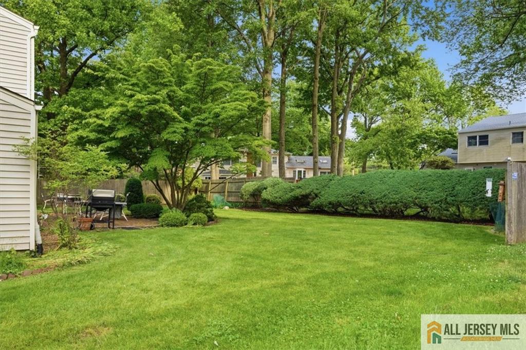 46 Lynnwood Road Edison NJ 08820