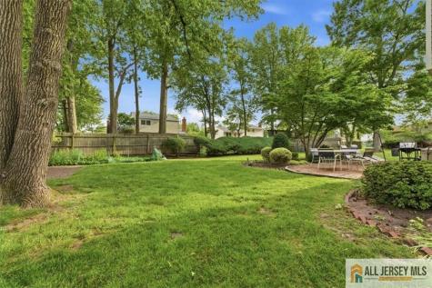 46 Lynnwood Road Edison NJ 08820