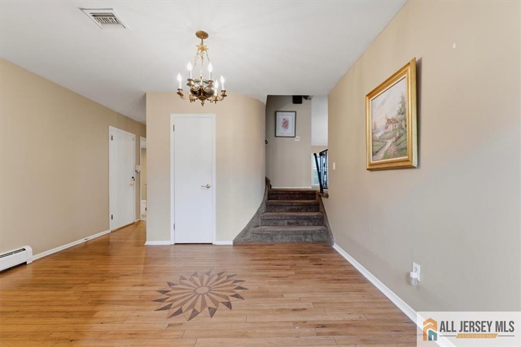 46 Lynnwood Road Edison NJ 08820