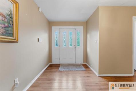 46 Lynnwood Road Edison NJ 08820