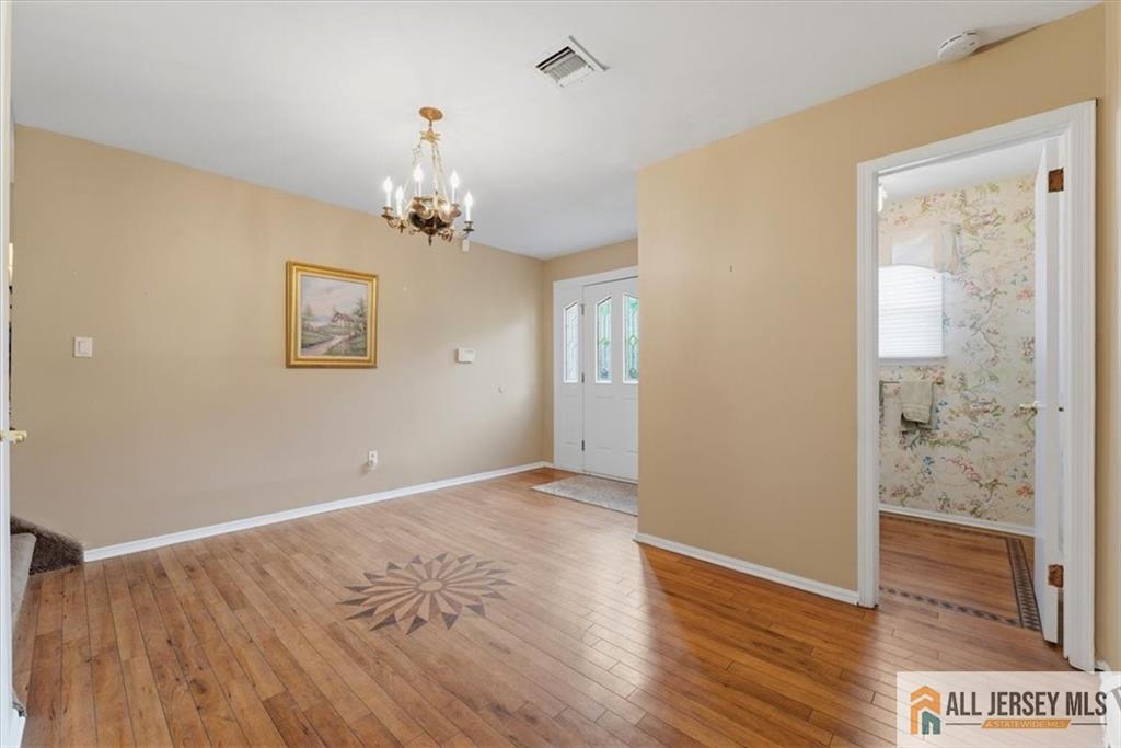 46 Lynnwood Road Edison NJ 08820