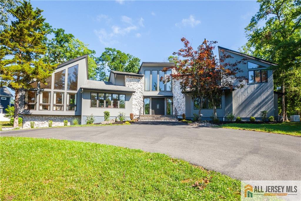 46 Calvert Avenue Edison NJ 08820