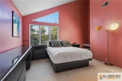 46 Calvert Avenue Edison NJ 08820