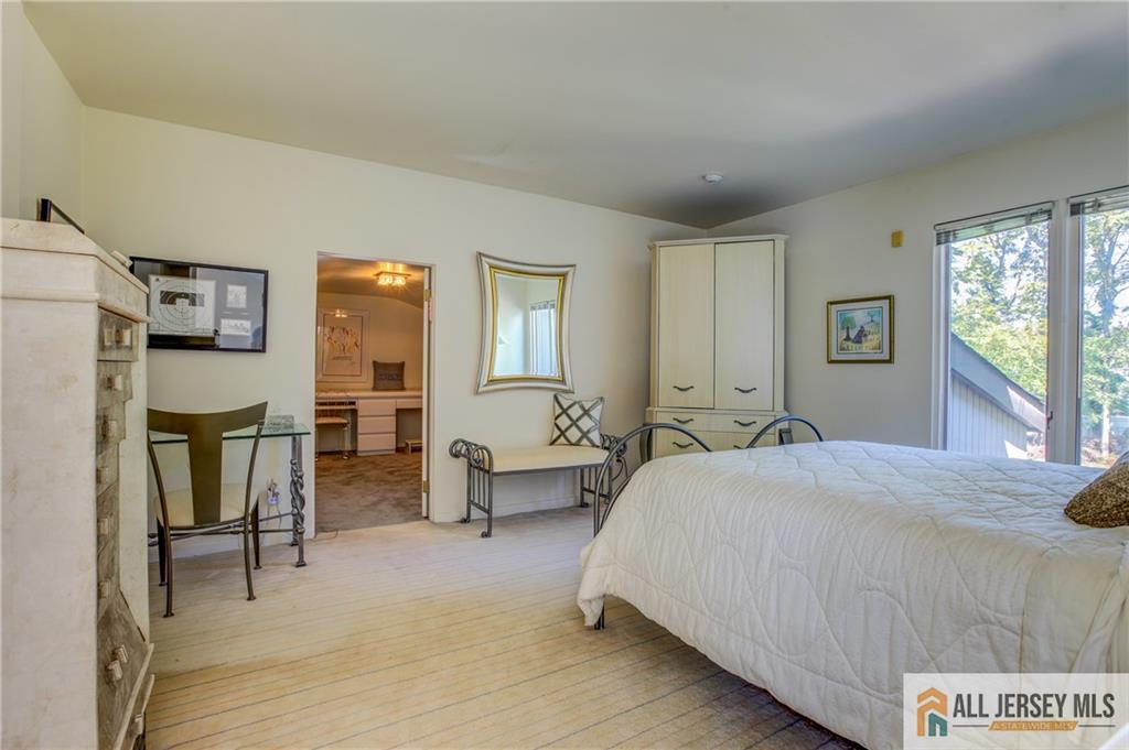 46 Calvert Avenue Edison NJ 08820