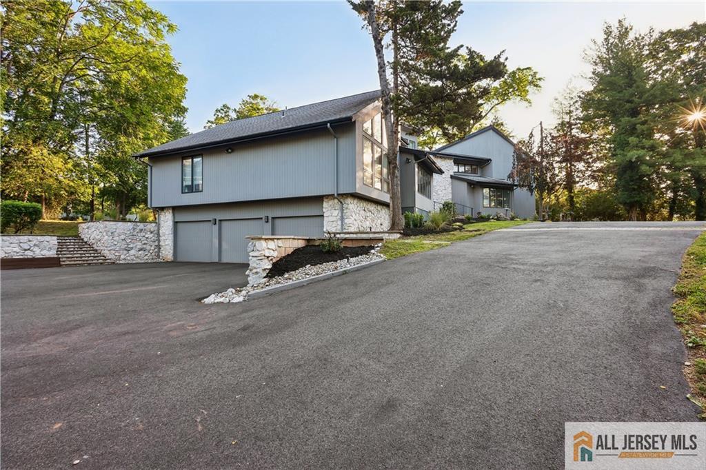 46 Calvert Avenue Edison NJ 08820