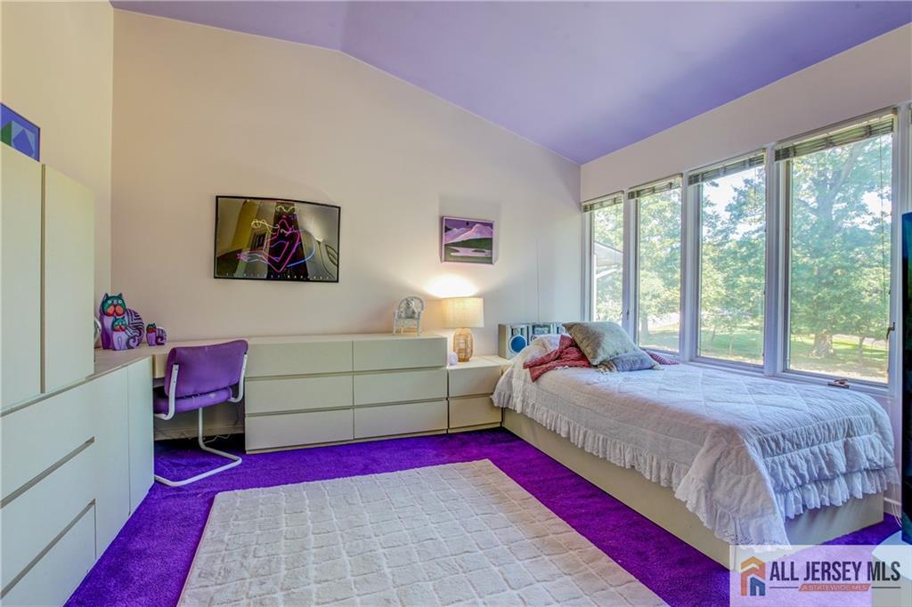 46 Calvert Avenue Edison NJ 08820