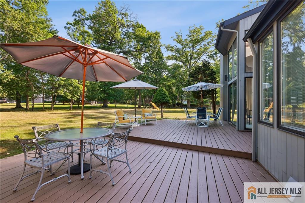 46 Calvert Avenue Edison NJ 08820