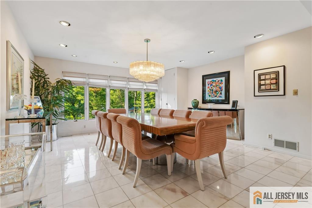 46 Calvert Avenue Edison NJ 08820