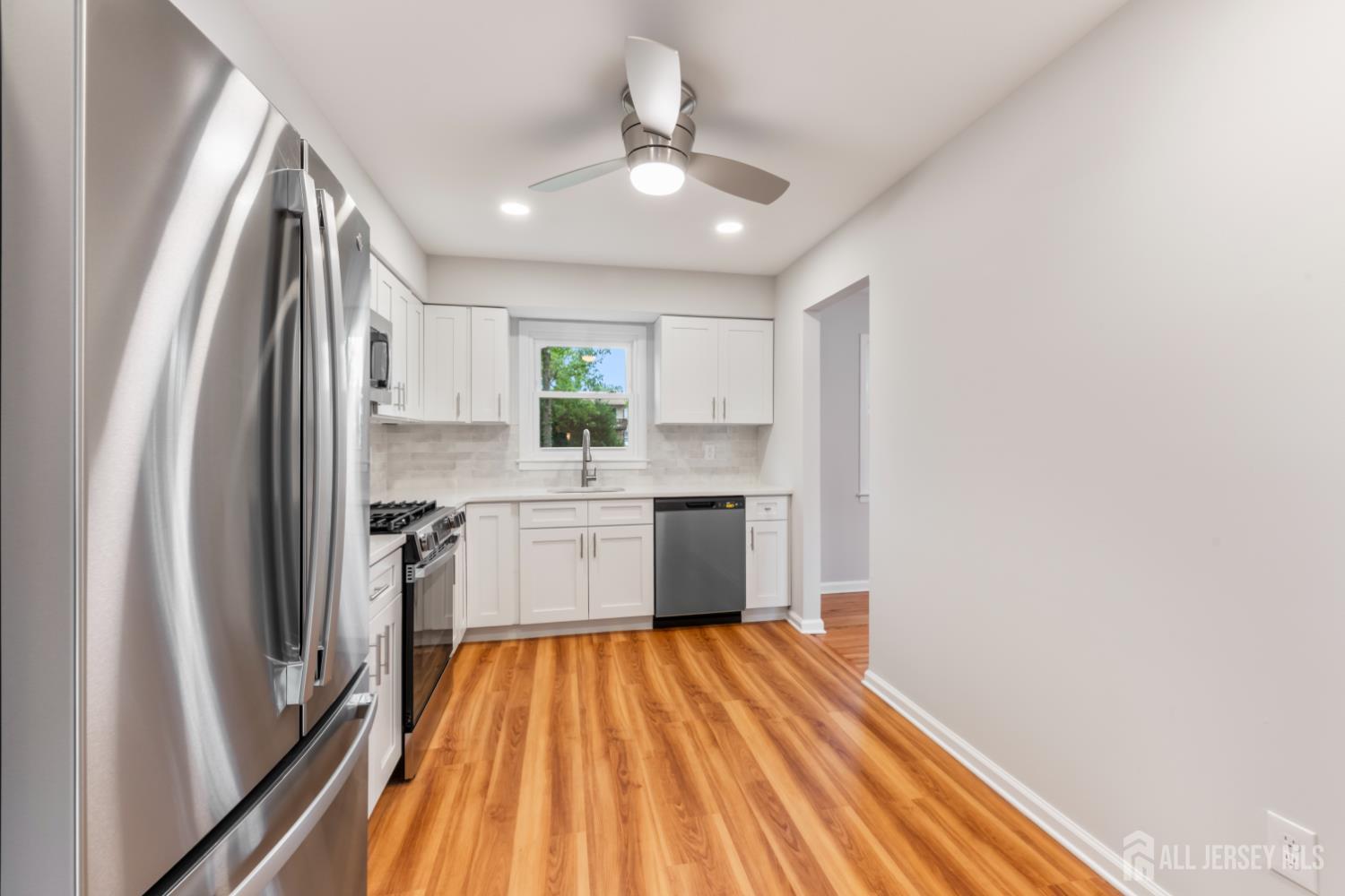 273 W Indiana Avenue Iselin NJ 08830