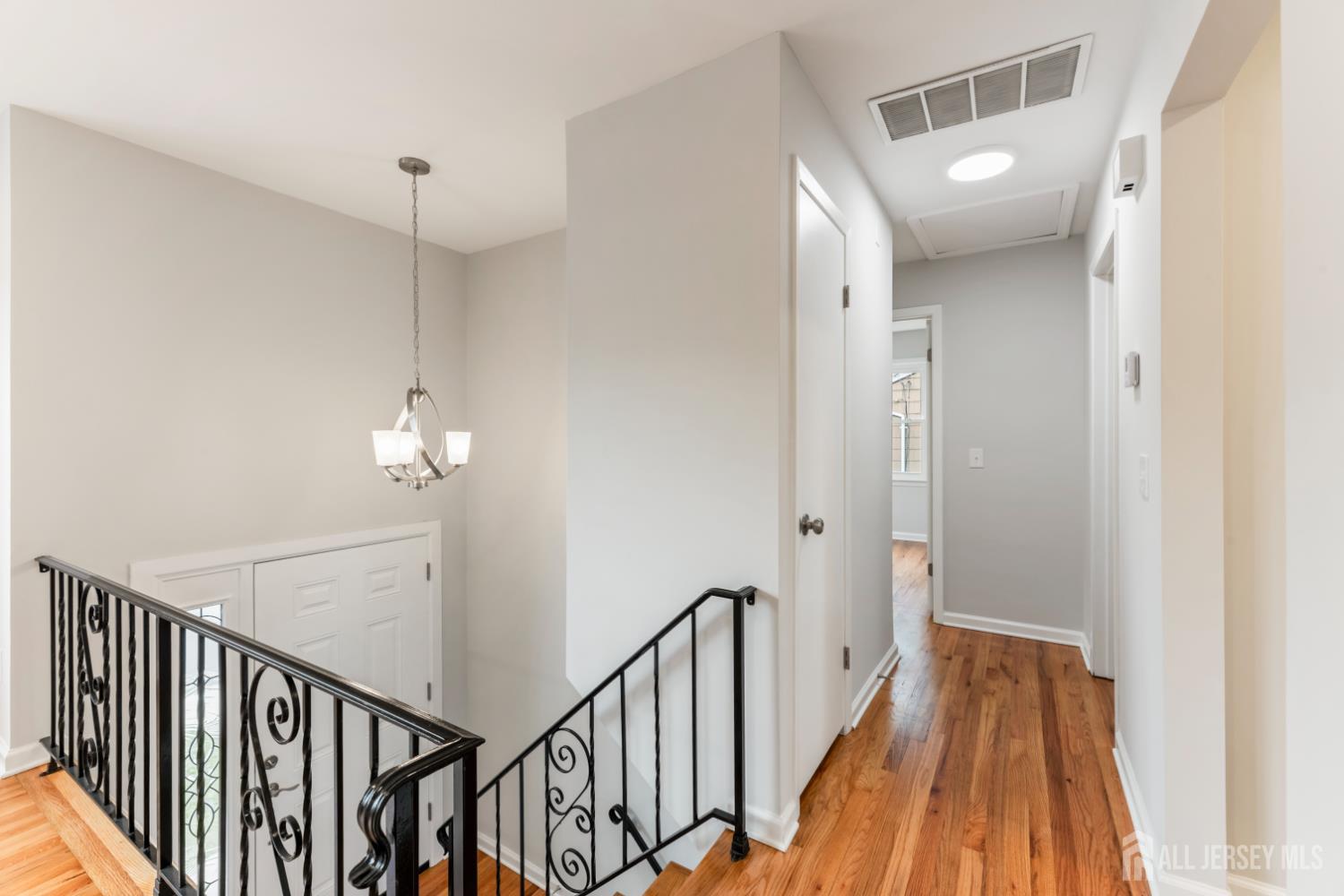 273 W Indiana Avenue Iselin NJ 08830