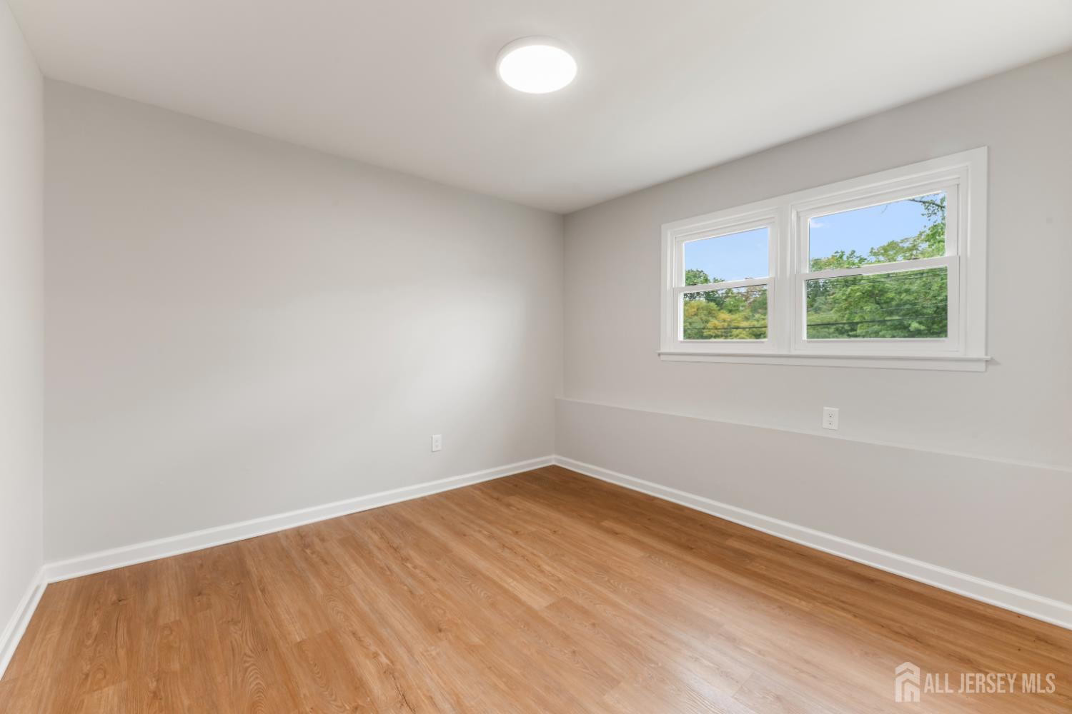 273 W Indiana Avenue Iselin NJ 08830