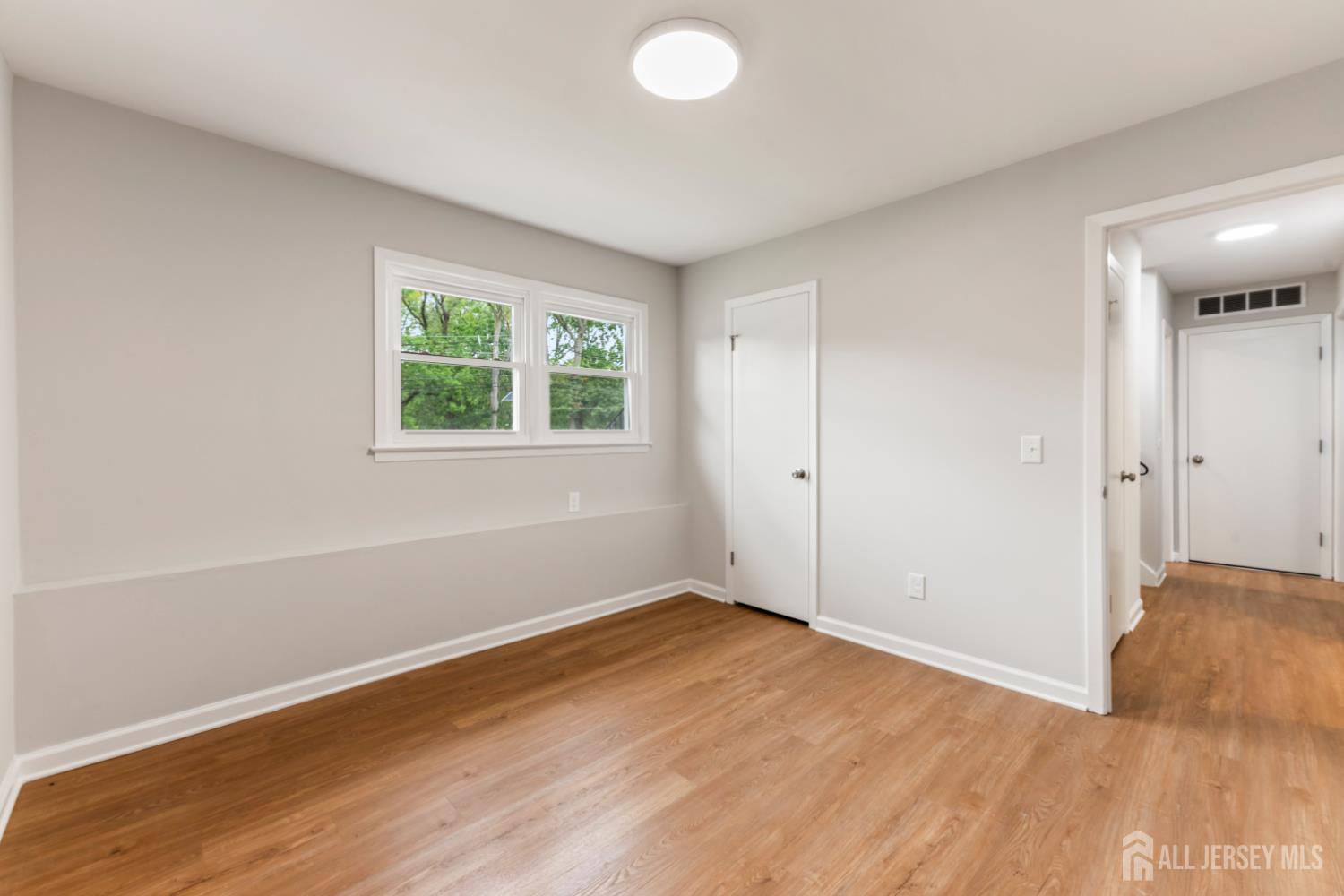 273 W Indiana Avenue Iselin NJ 08830