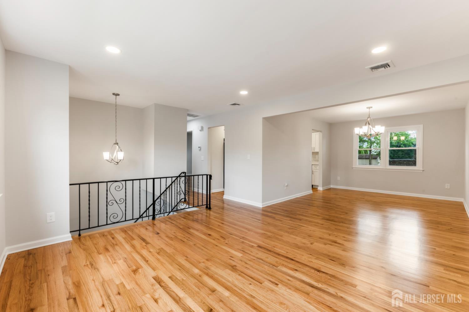 273 W Indiana Avenue Iselin NJ 08830