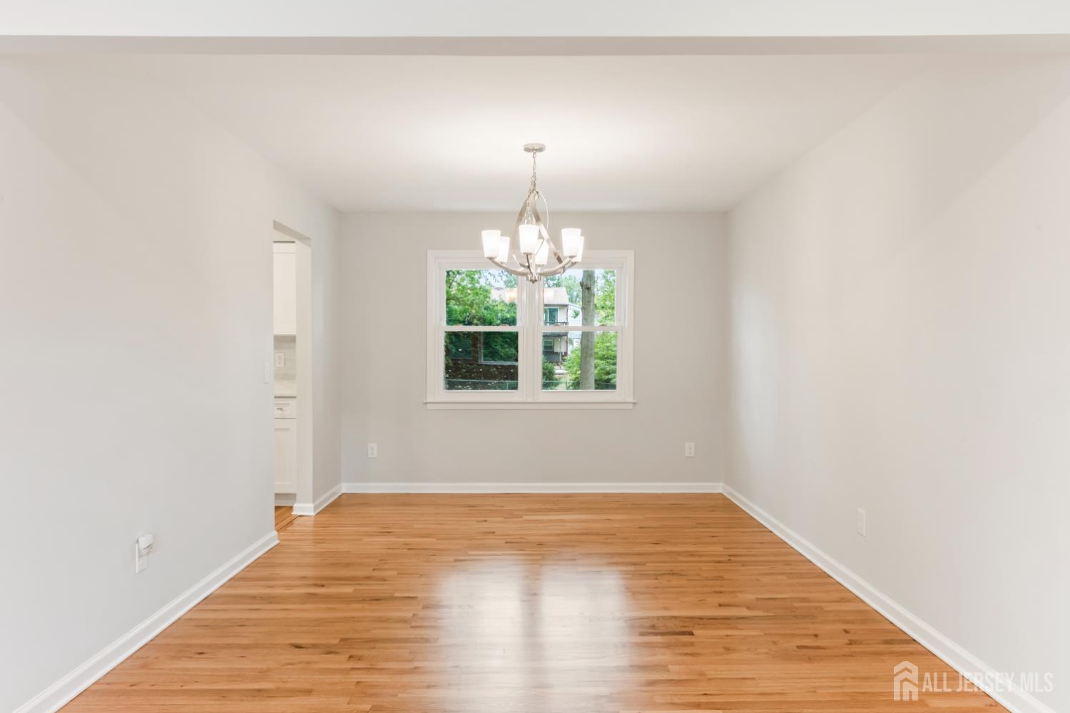 273 W Indiana Avenue Iselin NJ 08830