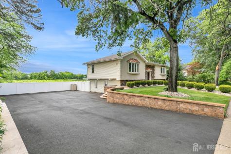 154 Devoe Avenue Spotswood NJ 08884