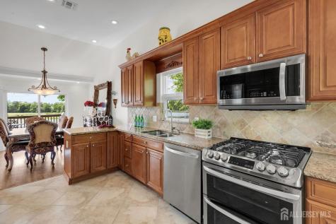 154 Devoe Avenue Spotswood NJ 08884