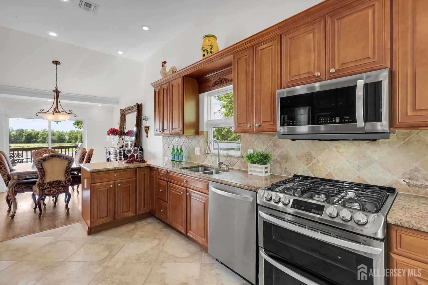 154 Devoe Avenue Spotswood NJ 08884