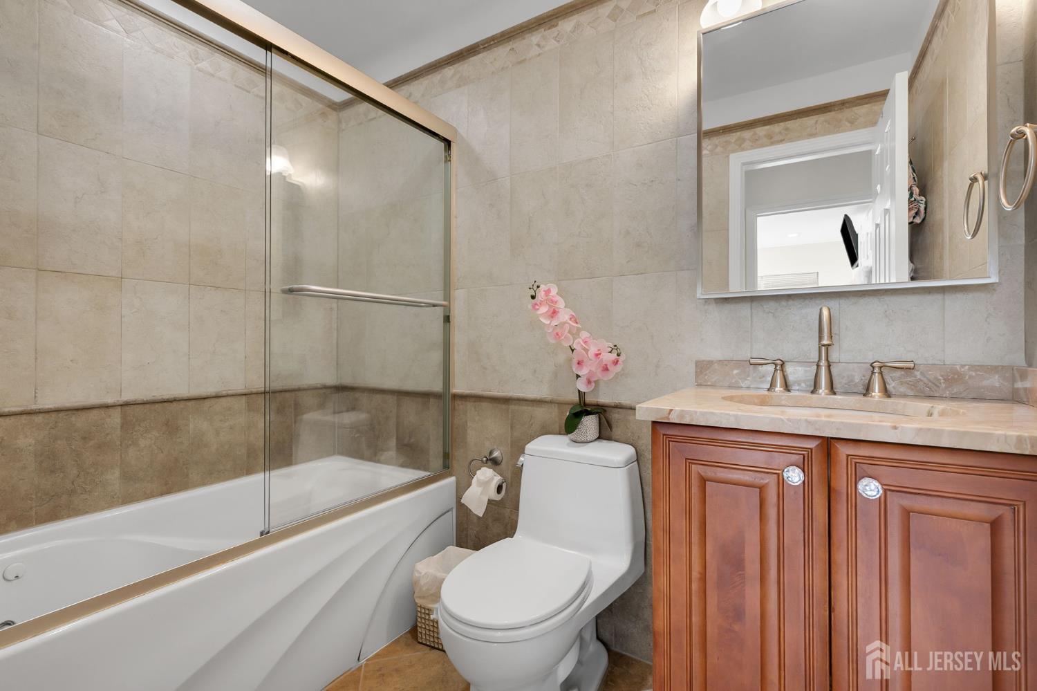 154 Devoe Avenue Spotswood NJ 08884