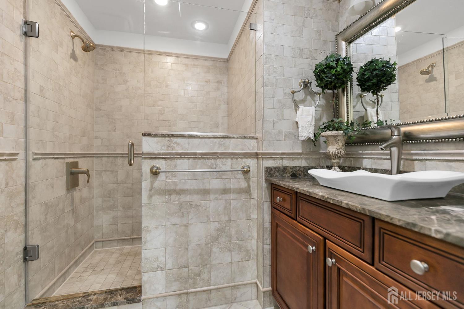 154 Devoe Avenue Spotswood NJ 08884