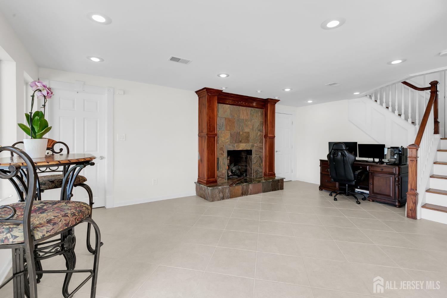 154 Devoe Avenue Spotswood NJ 08884