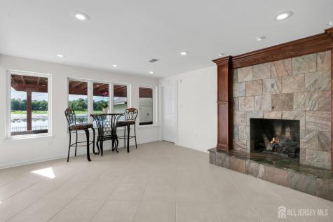 154 Devoe Avenue Spotswood NJ 08884