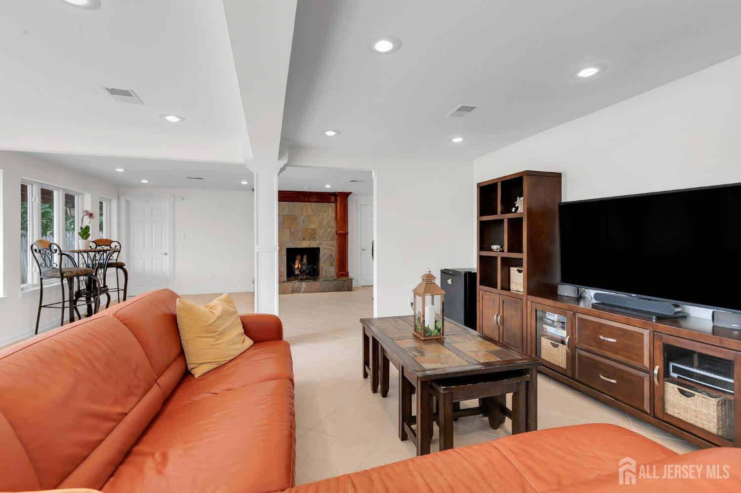 154 Devoe Avenue Spotswood NJ 08884
