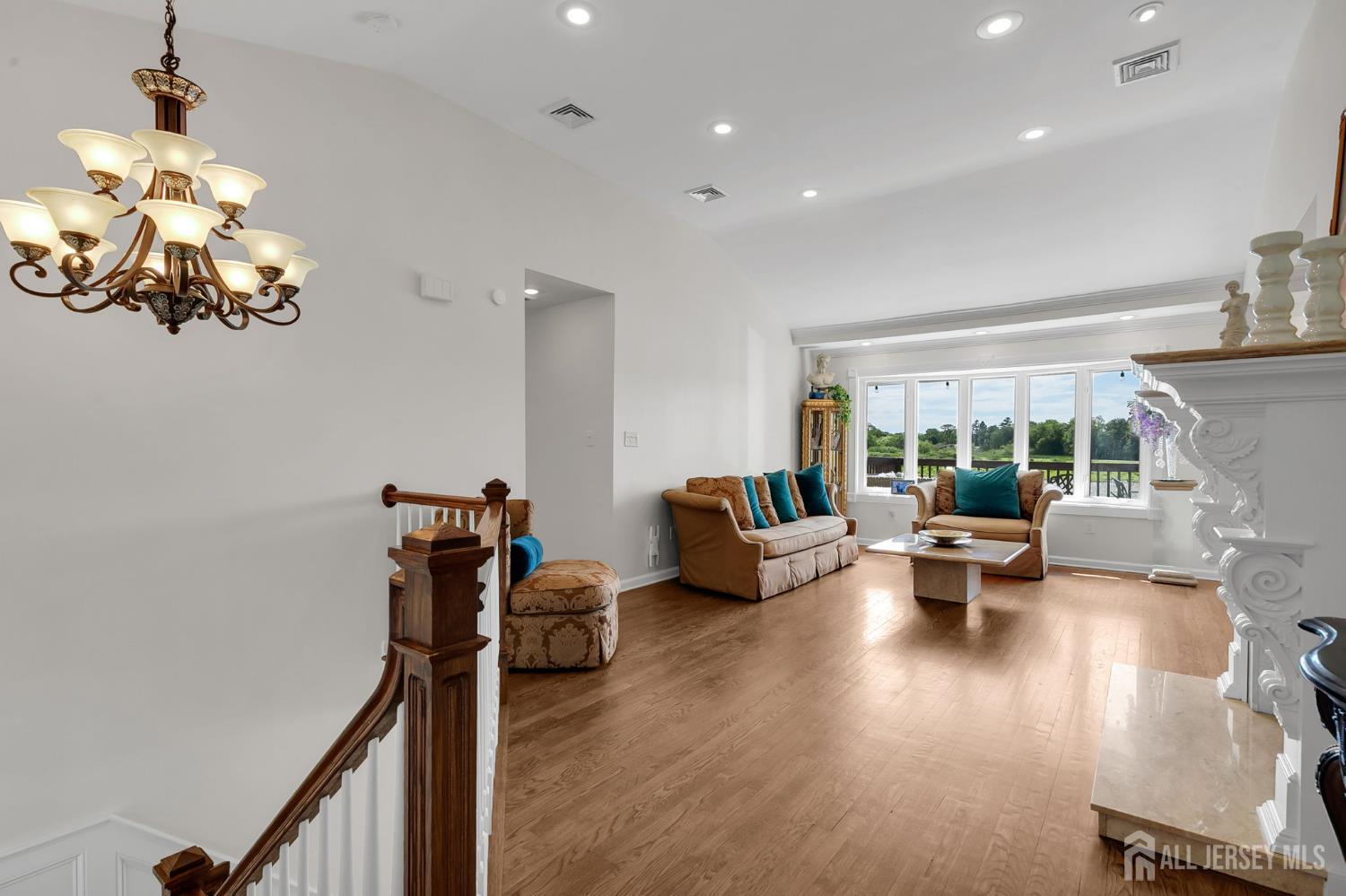 154 Devoe Avenue Spotswood NJ 08884